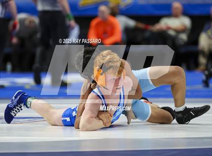 Thumbnail 1 in NYSPHSAA Finals (Round 1) photogallery.