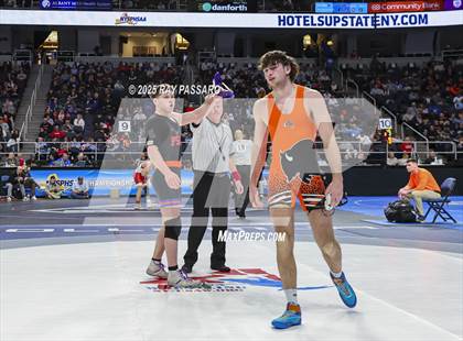 Thumbnail 3 in NYSPHSAA Finals (Round 1) photogallery.