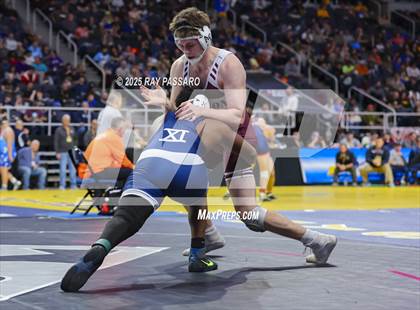 Thumbnail 1 in NYSPHSAA Finals (Round 1) photogallery.