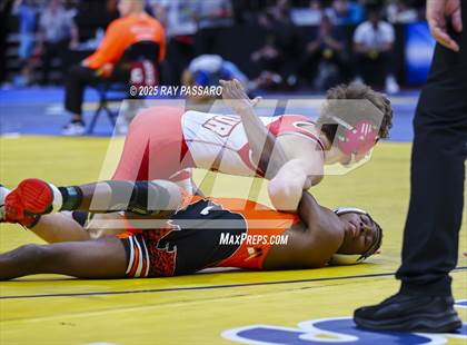 Thumbnail 1 in NYSPHSAA Finals (Round 1) photogallery.