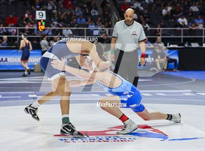 Thumbnail 1 in NYSPHSAA Finals (Round 1) photogallery.