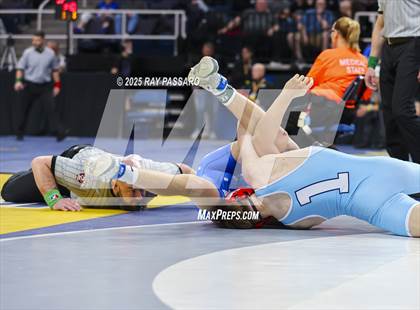Thumbnail 1 in NYSPHSAA Finals (Round 1) photogallery.