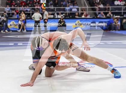 Thumbnail 1 in NYSPHSAA Finals (Round 1) photogallery.