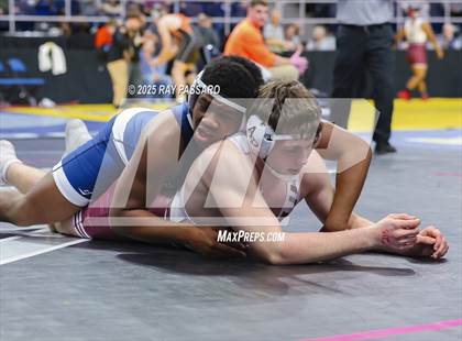 Thumbnail 2 in NYSPHSAA Finals (Round 1) photogallery.