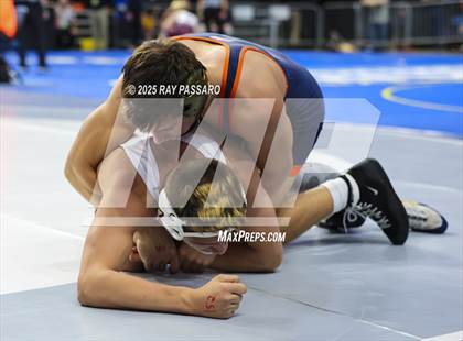 Thumbnail 1 in NYSPHSAA Finals (Round 1) photogallery.