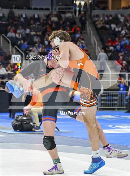 Thumbnail 1 in NYSPHSAA Finals (Round 1) photogallery.