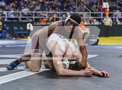 Thumbnail 3 in NYSPHSAA Finals (Round 1) photogallery.