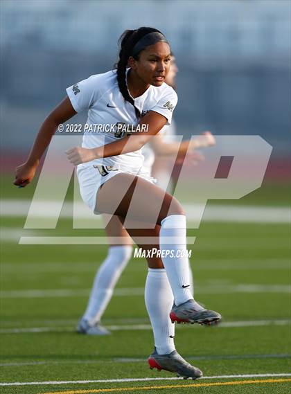 Thumbnail 1 in Archbishop Mitty @ Vista del Lago photogallery.