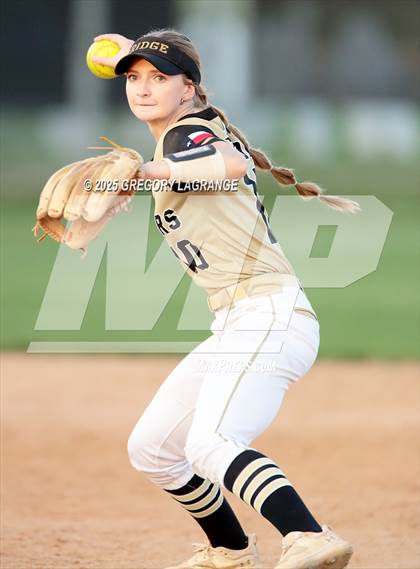 Thumbnail 2 in Chisholm Trail vs Fossil Ridge photogallery.
