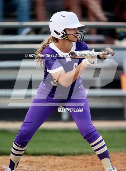Thumbnail 1 in Chisholm Trail vs Fossil Ridge photogallery.