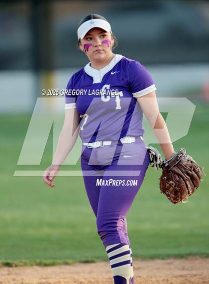 Thumbnail 2 in Chisholm Trail vs Fossil Ridge photogallery.