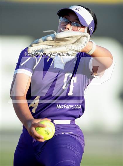 Thumbnail 1 in Chisholm Trail vs Fossil Ridge photogallery.
