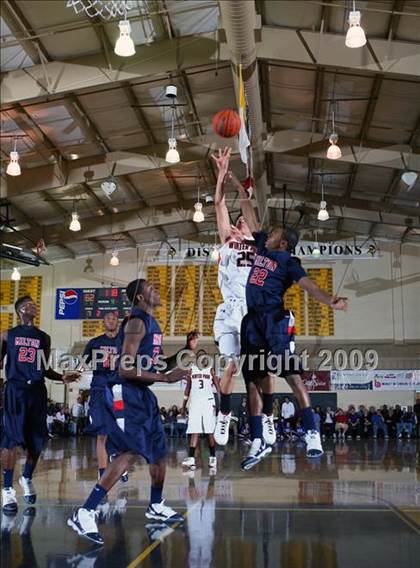 Thumbnail 3 in Winter Park vs. Milton (City of Palms Classic) photogallery.