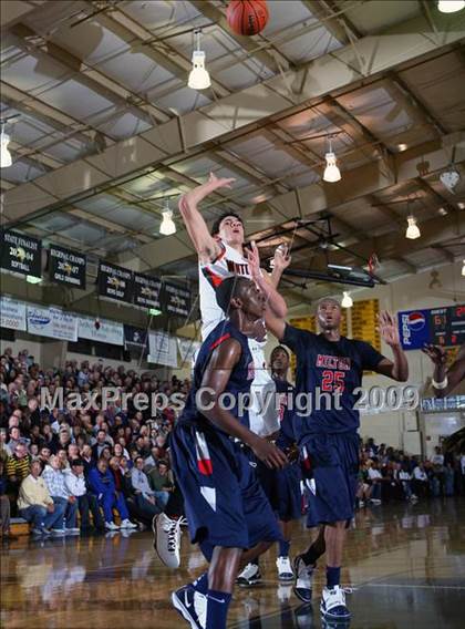 Thumbnail 3 in Winter Park vs. Milton (City of Palms Classic) photogallery.