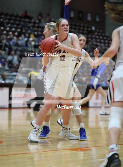 Thumbnail 3 in Carbon vs. Grantsville (UHSAA 3A 3rd Place) photogallery.