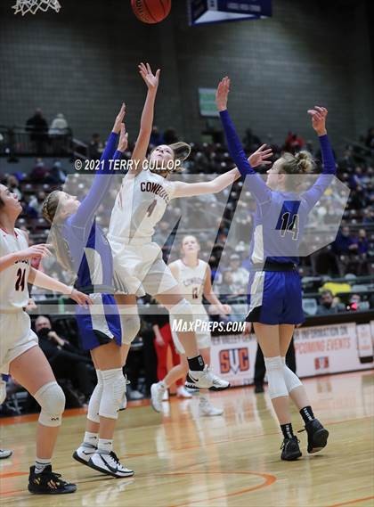 Thumbnail 3 in Carbon vs. Grantsville (UHSAA 3A 3rd Place) photogallery.