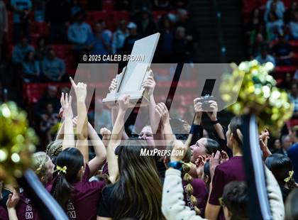 Thumbnail 2 in Lone Peak vs. Copper Hills (UHSAA 6A Final) photogallery.