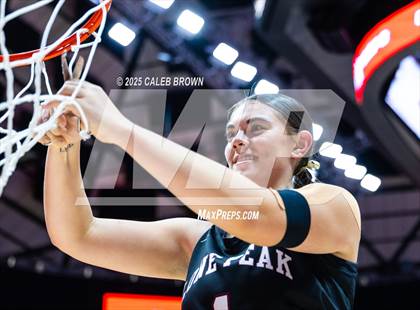 Thumbnail 2 in Lone Peak vs. Copper Hills (UHSAA 6A Final) photogallery.