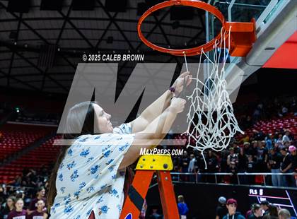 Thumbnail 2 in Lone Peak vs. Copper Hills (UHSAA 6A Final) photogallery.