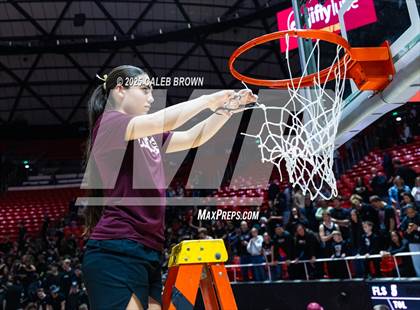 Thumbnail 3 in Lone Peak vs. Copper Hills (UHSAA 6A Final) photogallery.