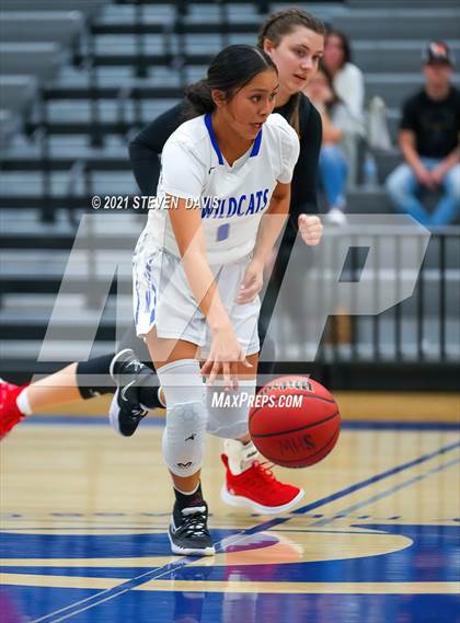 Thumbnail 3 in Gilbert @ Mesquite photogallery.