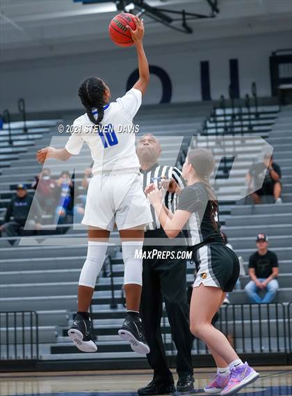 Thumbnail 1 in Gilbert @ Mesquite photogallery.
