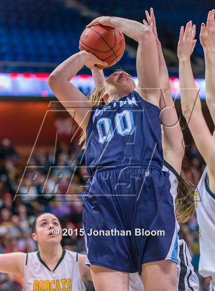 Thumbnail 1 in Wilton vs. South Windsor (CIAC Class LL Final) photogallery.