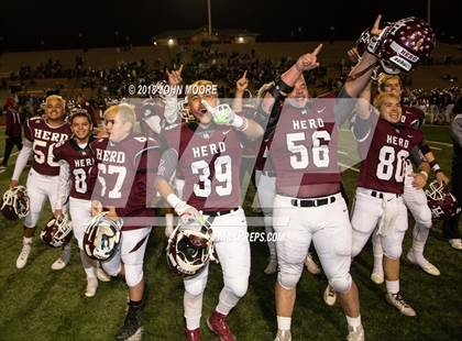 Thumbnail 3 in Canyon vs. Hereford (UIL 4A Regional Playoff) photogallery.