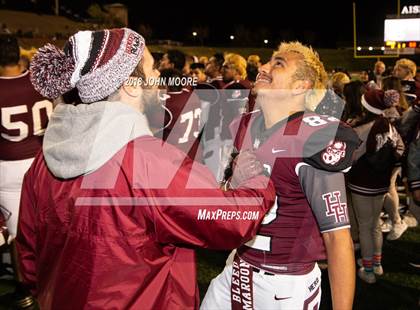 Thumbnail 1 in Canyon vs. Hereford (UIL 4A Regional Playoff) photogallery.