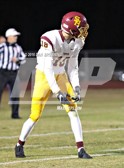Thumbnail 2 in Science Hill @ Oakland (TSSAA Class 6A Division 1 2nd Round) photogallery.