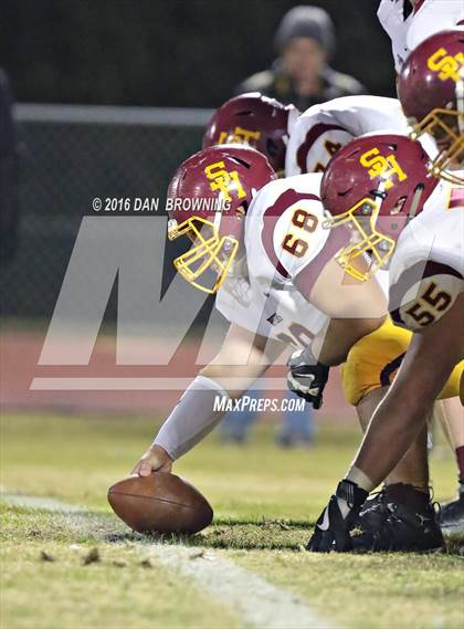 Thumbnail 3 in Science Hill @ Oakland (TSSAA Class 6A Division 1 2nd Round) photogallery.