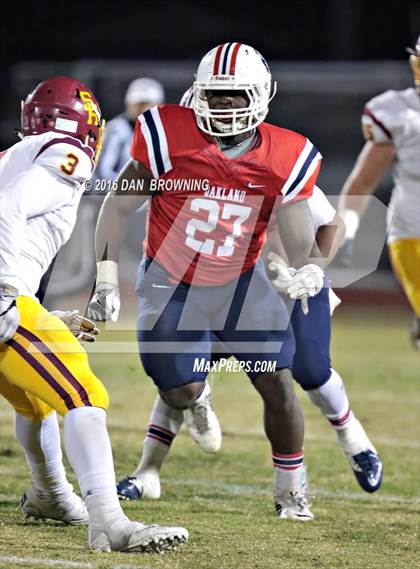 Thumbnail 1 in Science Hill @ Oakland (TSSAA Class 6A Division 1 2nd Round) photogallery.