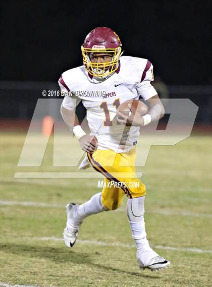 Thumbnail 2 in Science Hill @ Oakland (TSSAA Class 6A Division 1 2nd Round) photogallery.