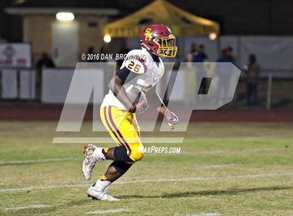 Thumbnail 1 in Science Hill @ Oakland (TSSAA Class 6A Division 1 2nd Round) photogallery.
