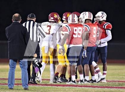 Thumbnail 2 in Science Hill @ Oakland (TSSAA Class 6A Division 1 2nd Round) photogallery.