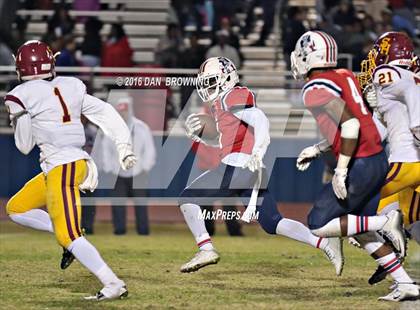 Thumbnail 3 in Science Hill @ Oakland (TSSAA Class 6A Division 1 2nd Round) photogallery.