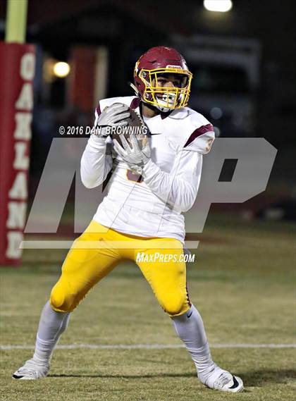 Thumbnail 3 in Science Hill @ Oakland (TSSAA Class 6A Division 1 2nd Round) photogallery.