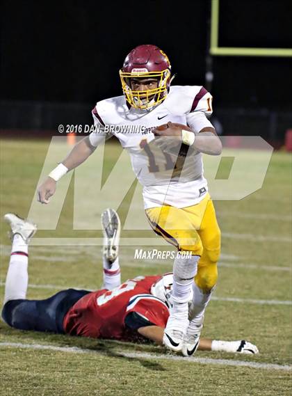 Thumbnail 2 in Science Hill @ Oakland (TSSAA Class 6A Division 1 2nd Round) photogallery.