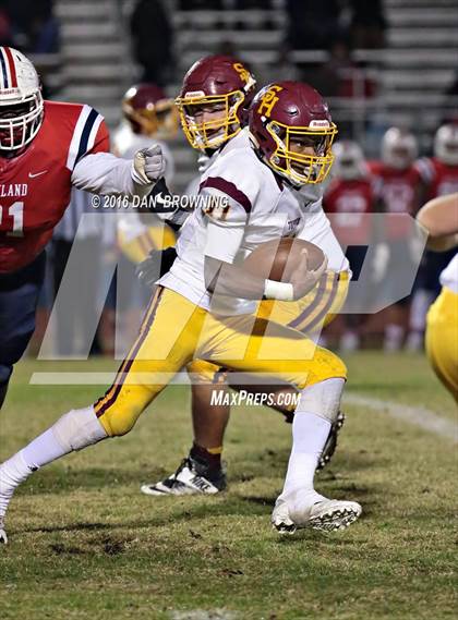 Thumbnail 3 in Science Hill @ Oakland (TSSAA Class 6A Division 1 2nd Round) photogallery.