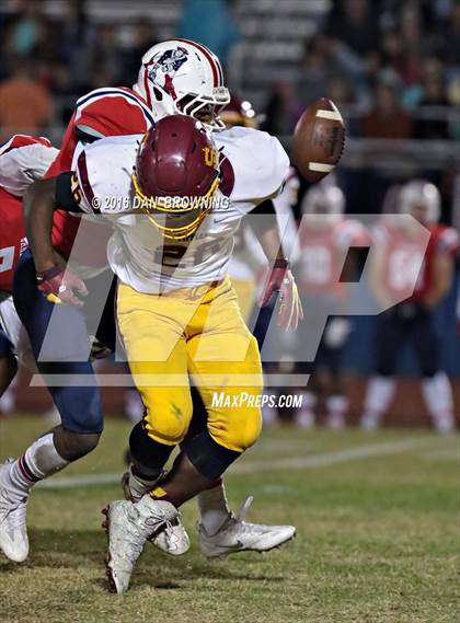 Thumbnail 3 in Science Hill @ Oakland (TSSAA Class 6A Division 1 2nd Round) photogallery.