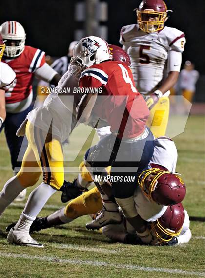 Thumbnail 3 in Science Hill @ Oakland (TSSAA Class 6A Division 1 2nd Round) photogallery.