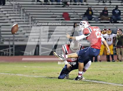 Thumbnail 3 in Science Hill @ Oakland (TSSAA Class 6A Division 1 2nd Round) photogallery.