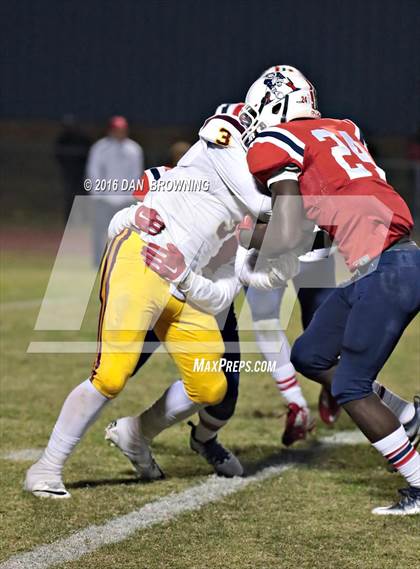 Thumbnail 2 in Science Hill @ Oakland (TSSAA Class 6A Division 1 2nd Round) photogallery.