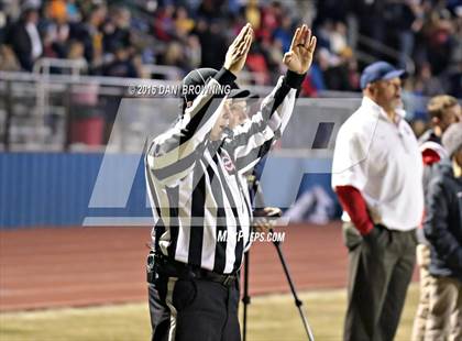 Thumbnail 2 in Science Hill @ Oakland (TSSAA Class 6A Division 1 2nd Round) photogallery.