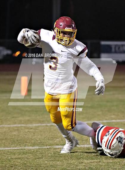 Thumbnail 1 in Science Hill @ Oakland (TSSAA Class 6A Division 1 2nd Round) photogallery.