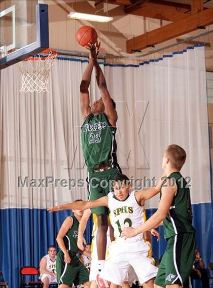Thumbnail 3 in Sierra Pacific vs. Fairmont Prep (MaxPreps Holiday Classic) photogallery.
