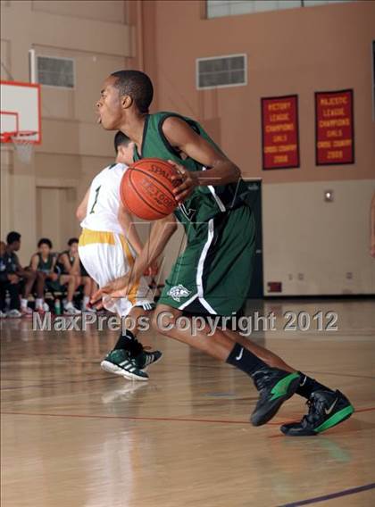 Thumbnail 2 in Sierra Pacific vs. Fairmont Prep (MaxPreps Holiday Classic) photogallery.