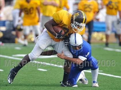 Thumbnail 3 in El Camino vs Central (CIF SDS Kickoff Classic) photogallery.
