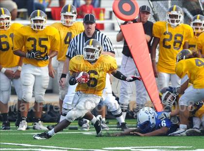 Thumbnail 2 in El Camino vs Central (CIF SDS Kickoff Classic) photogallery.