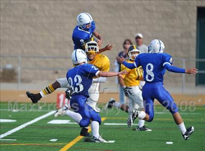 Thumbnail 3 in El Camino vs Central (CIF SDS Kickoff Classic) photogallery.